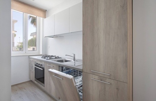San Bartolomeo al Mare Apartment | Cristoforo Colombo 12 INT 1A