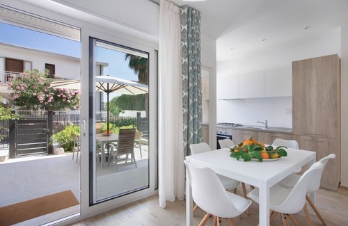 San Bartolomeo al Mare Apartment | Cristoforo Colombo 12 INT 1A