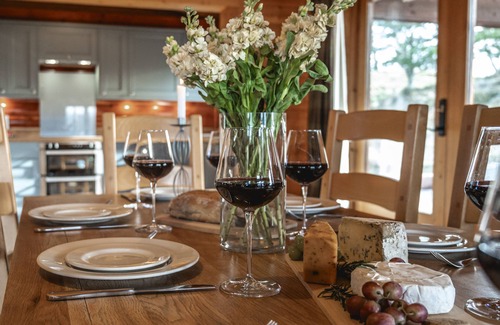 Boat of Garten Cottage | Croft Kincardine - a lodge that sleeps 8 guests in 4 bedrooms