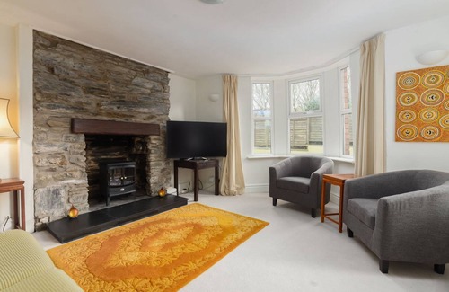 Kirkmichael House | Cronk Urleigh Lodge accommodates four and is a delightful house located in wonderfully leafy surroun