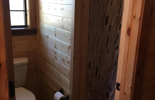 Hamilton Cabin | Crooked Creek Ranch Cabin 2