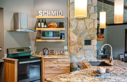 Alanson House | Crooked River Retreat