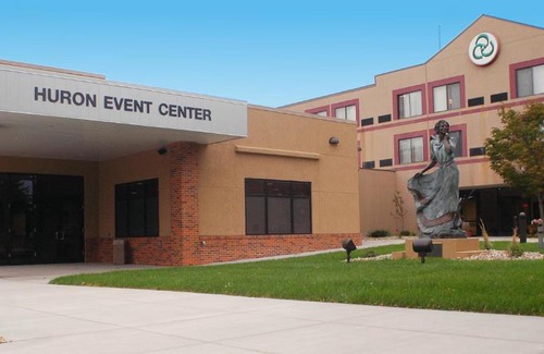 Huron Hotel | Crossroads Hotel and Huron Event Center