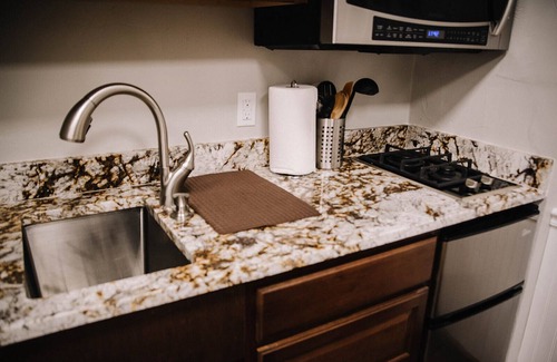 Carthage Apartment | Crossroads Studio: Steps Away from Historic Rt. 66 and Carthage Square