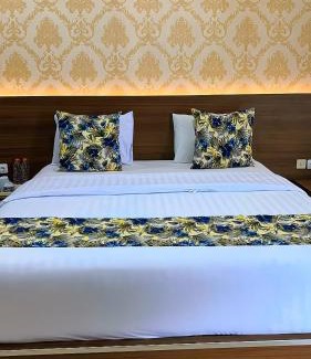 Pangandaran Hotel | Crown Hotel Pangandaran Syariah