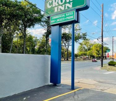 Linden Hotel | Crown Inn
