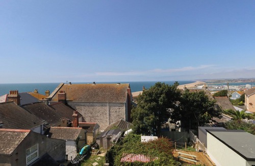 Portland Cottage | CROWS NEST, family friendly, country holiday cottage in Fortuneswell