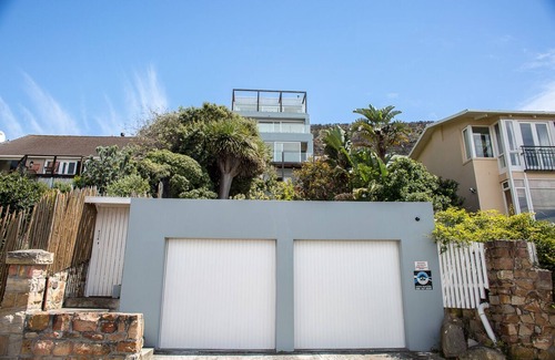 Redhill Apartment | Crows Nest, The heart of Kalk Bay