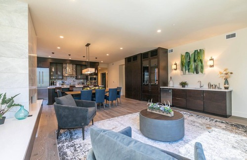 Crystal Bay Condo | Crystal Bay Retreat 204 Sophisticated Lake Tahoe Getaway w/Community Hot Tub