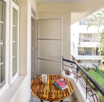 Ulsoor Apartment | Crystal Edge Apartment by Red OliveOff MG Road