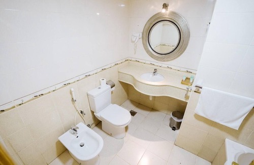 Al Qasimia Hotel | Crystal Plaza Hotel