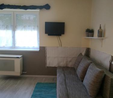 Lipot Apartment | Cseresznyés Ház