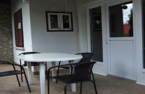 Zsorifurdo Apartment | Csipkerózsa Vendégház