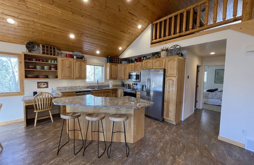 Preston Cabin | Cub River Hideout Cabin for Family Reunions and Mountain Vacations