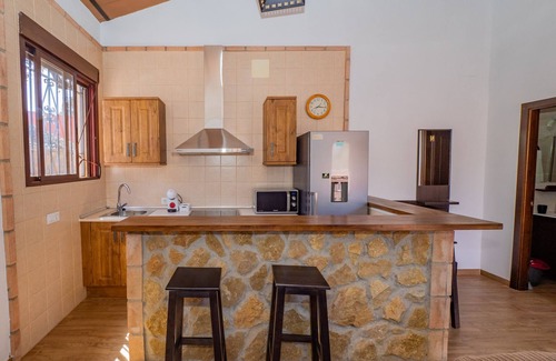 Obejo Ski Chalet | Cubo's Apto Cerro Muriano/air conditioning/free wifi