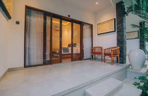 Medahan House | Cucukan Beach Guest House