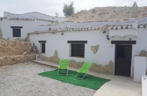 La Alqueria House | Cuevas D. Alvaro y Romaide 7 y 8