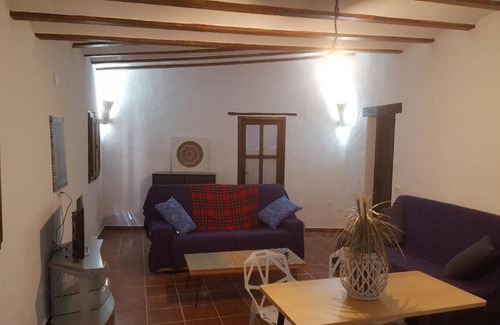 La Alqueria House | Cuevas D. Alvaro y Romaide 7 y 8