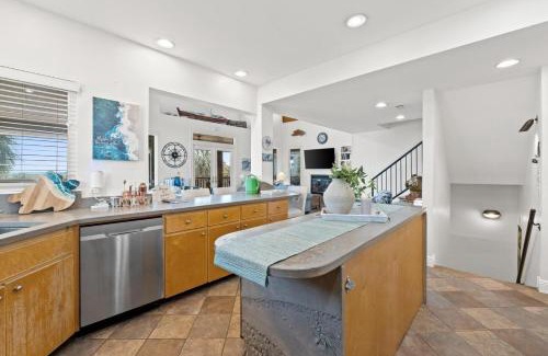 Plantation House | Cut Bait- Plantation- Pet Friendly-Private Pool
