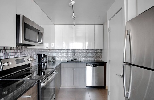 Prudential - St. Botolph Apartment | Cute Back Bay 1BR w/W/D & Gym, near Copley T & Shops, by Blueground
