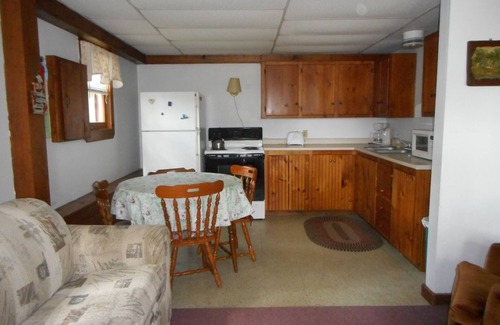 Damariscotta Cottage | Cute Boathouse Cottage (Bottom floor) with lake views on Pemaquid Lake