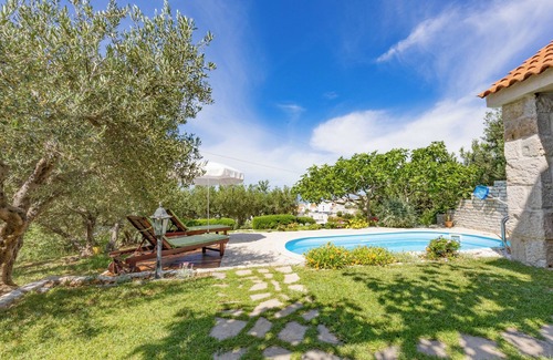 Makarska House | Cute house with pool for 3 people, teracce with sea view, garden