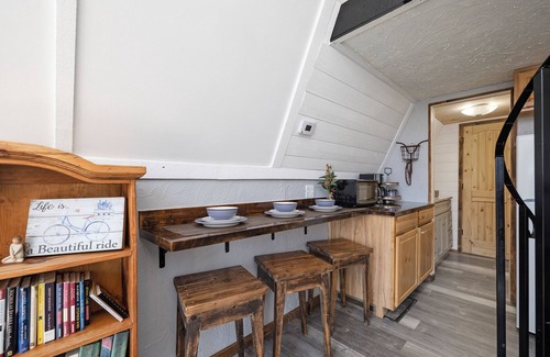 Lampe Cabin | Cute Little AFrame Table Rock Lake Shore Community