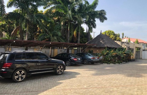 Gwarinpa Estate Bed & Breakfast | Cuzsi Bed & Breakfast hotel