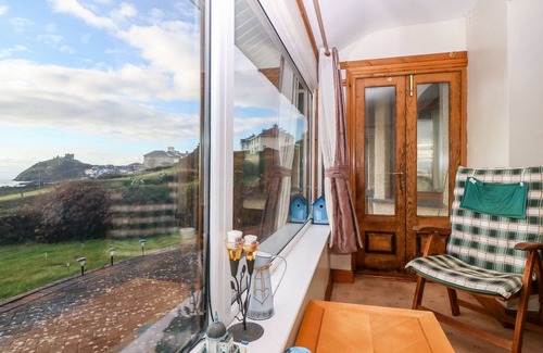 Criccieth Cottage | CWM EILIR, pet friendly, country holiday cottage in Criccieth