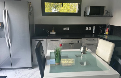 Saint-Loubes Apartment | Dépendance Région Bordelaise 10 min de Bordeaux