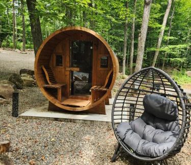 Brownsburg-Chatham House | Dôme Le Scandinave