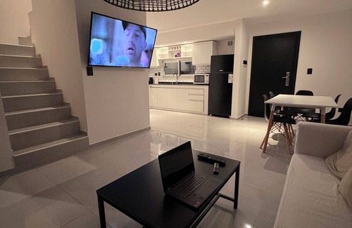 Chascomus Apartment | Dúplex con parrilla a 200 m de la Laguna