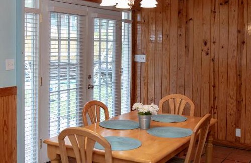 Fulton Resort | D&R Pelican Bay Resort