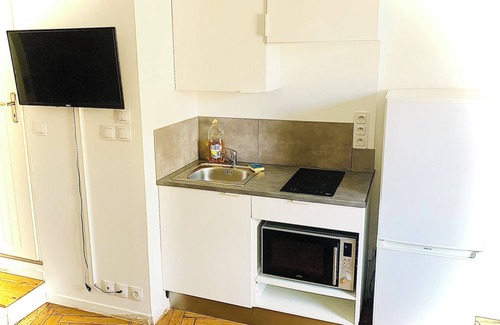 Old Lyon Apartment | D: right in the center of Lyon terreaux