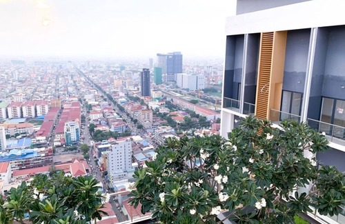Prampir Makara Apartment | D'Suites at The Sykline (one bedroom) #22