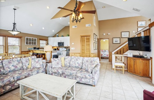 Duck House | D107- Soundside - Duck - Sunday Check In, Pet Friendly!
