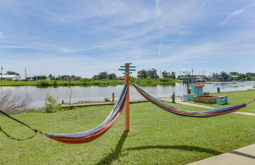 Houma House | Da Boat House with World-Class Bayou Fishing!