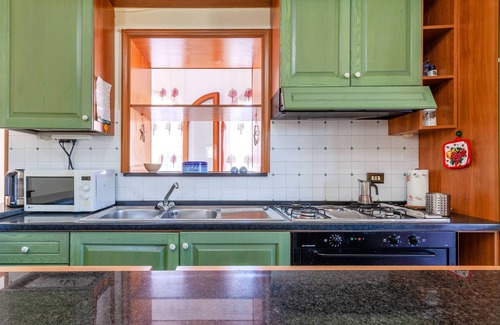 Procida Apartment | Da Procida 97 - Two Bedroom Apartment, Sleeps 5