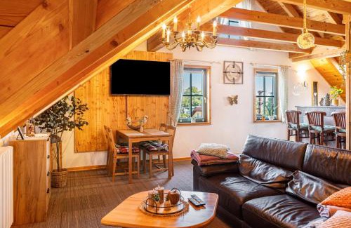 Dreißigacker Apartment | Dachwohnung Im Landhausstil