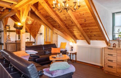 Dreißigacker Apartment | Dachwohnung Im Landhausstil