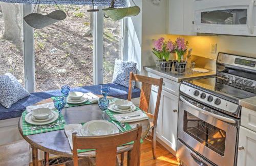 New Preston House | Dainty New Preston Cottage with Dock and Lake Views!