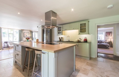 Ilminster Cottage | Dairy House - a beautiful 7 bed stone house set in private parkland (sleeps 16)