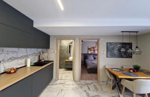 Razlog Apartment | Daisy Garden by the Church