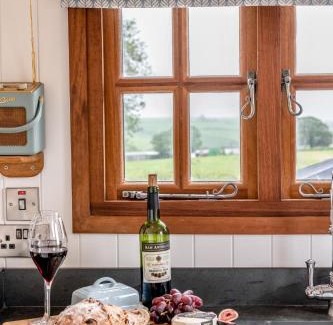 Looe House | Daisy Park Shepherds Hut