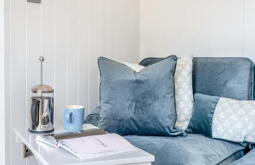 Looe House | Daisy Park Shepherds Hut