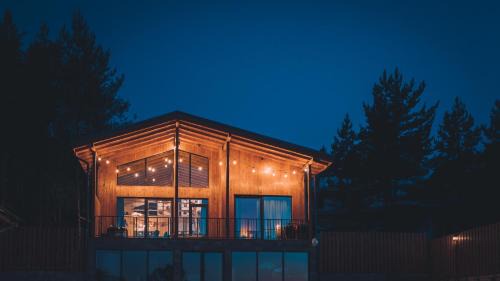 Tsigov Chark Villa | Dakota forest retreat