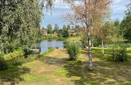 Leksand Municipality House | Dalastuga med tillgång till badplats