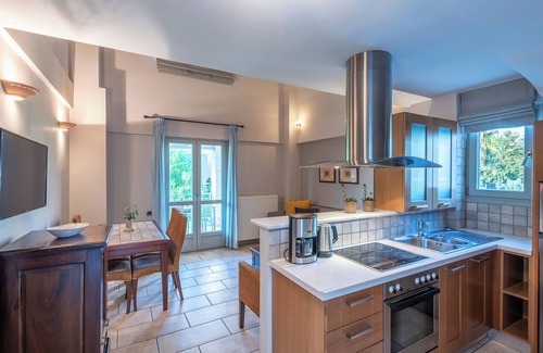 Longos Apartment | DANAE large split-level apartment (78m² for 2-8 people)