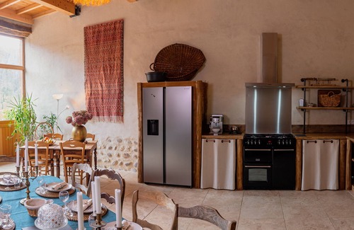 Saint-Pierre-de-Bressieux Other | Dauphinoise adobe farmhouse in the heart of a Vercors horse stud farm