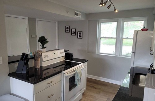 Joslyn Castle Apartment | Davenport Dwellings 2 Bd by UNMC